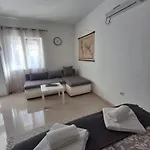 Appartement Alma *