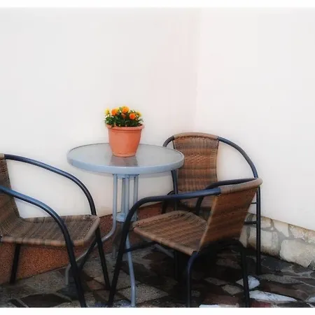 Apartment Alma *