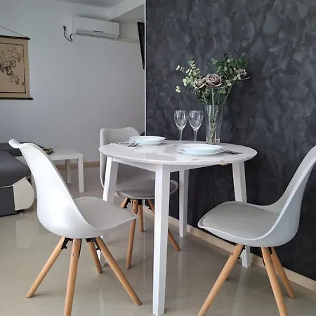 Apartment Alma Pula